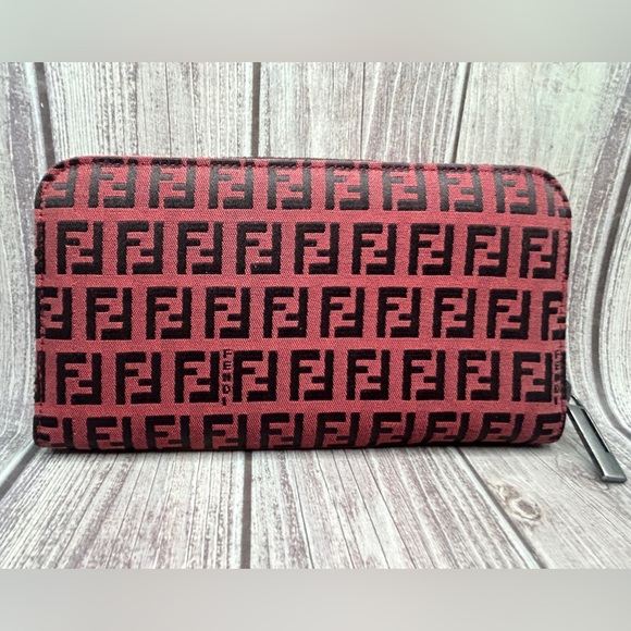 FENDI Vintage Zucca Burgundy & Black Long Zippy Logo Print Wallet - Picture 1 of 16